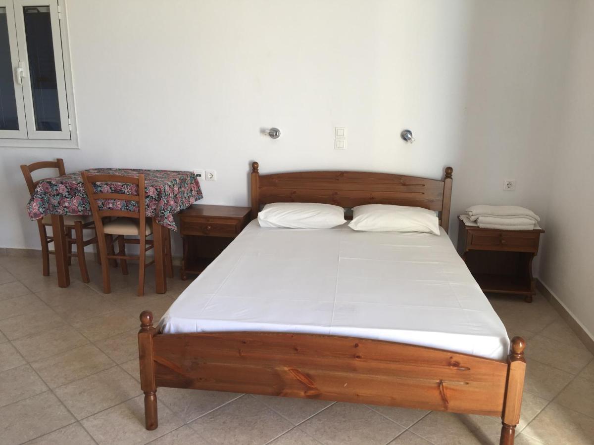 Eugenia Travasarou Sea View Appartments Diakofti Bagian luar foto