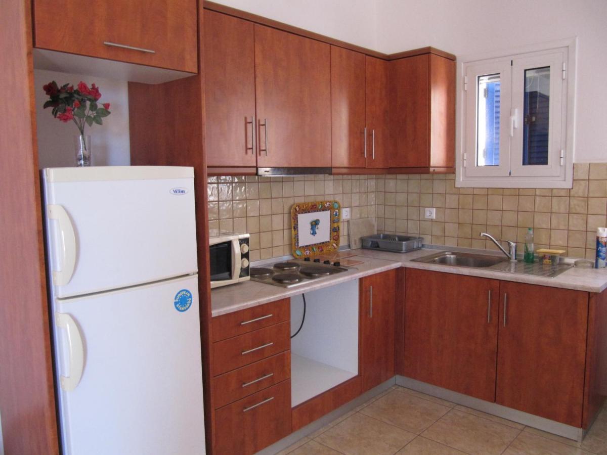 Eugenia Travasarou Sea View Appartments Diakofti Bagian luar foto