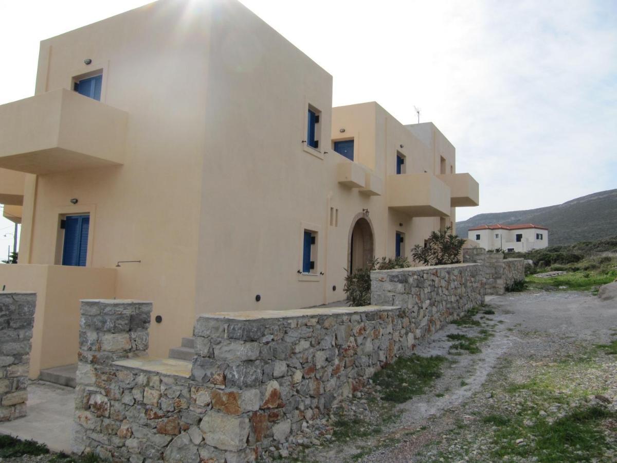 Eugenia Travasarou Sea View Appartments Diakofti Bagian luar foto