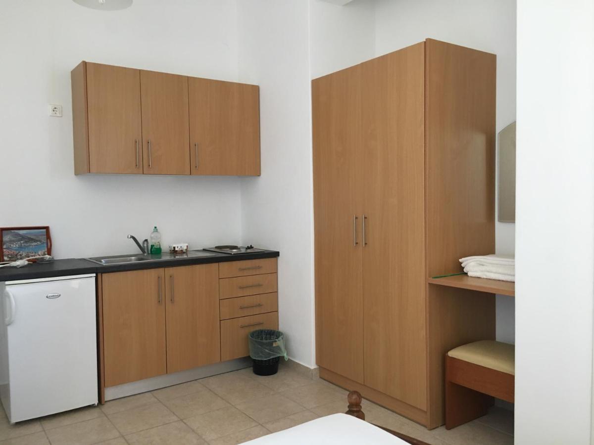 Eugenia Travasarou Sea View Appartments Diakofti Bagian luar foto