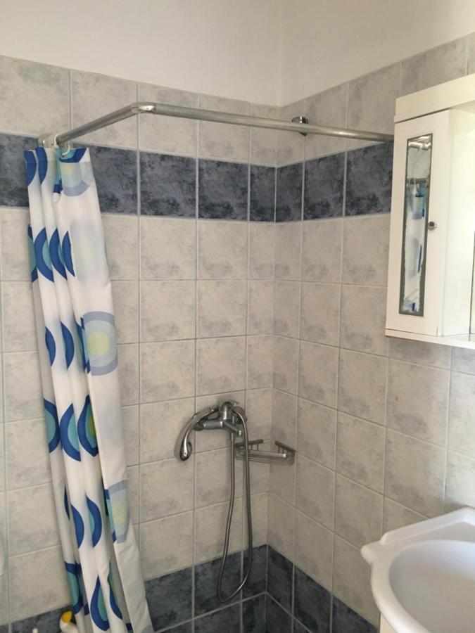 Eugenia Travasarou Sea View Appartments Diakofti Bagian luar foto