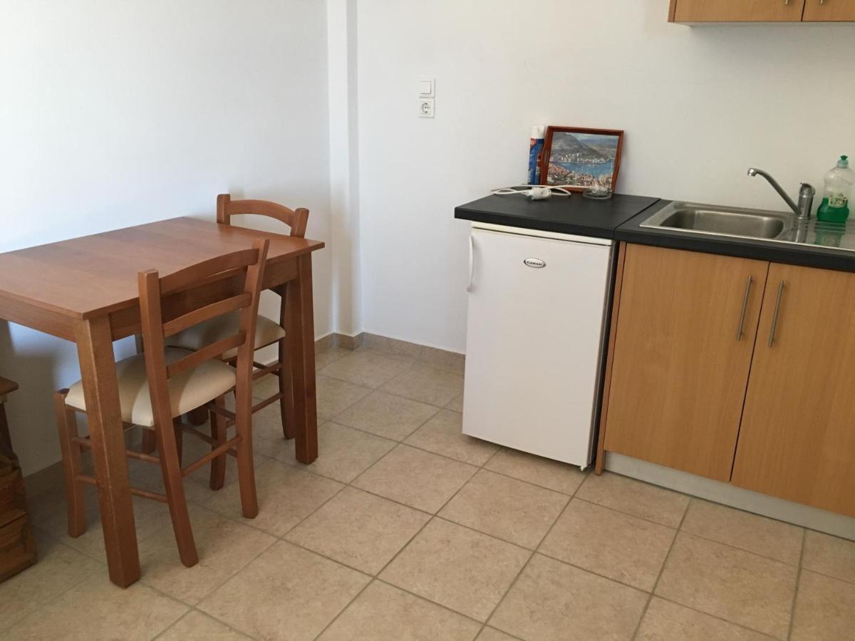 Eugenia Travasarou Sea View Appartments Diakofti Bagian luar foto
